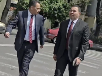Al Segundo y Tercer Piso